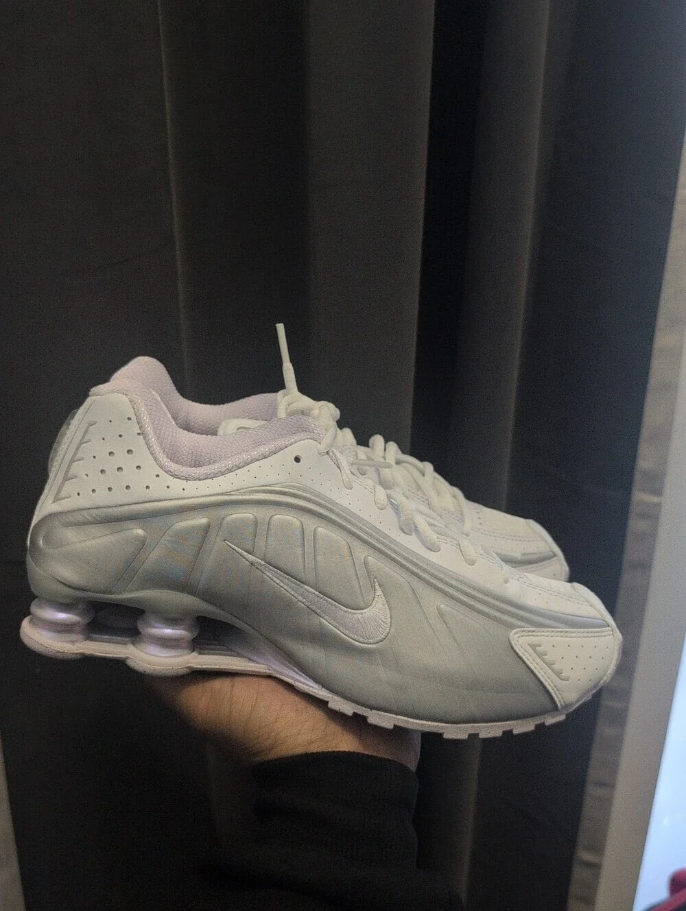 Women's Nike Shox R4 Grape HF5076-100 Size 7 NWOB